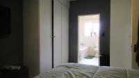 Main Bedroom - 17 square meters of property in Willowbrook