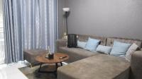 Lounges - 13 square meters of property in Willowbrook