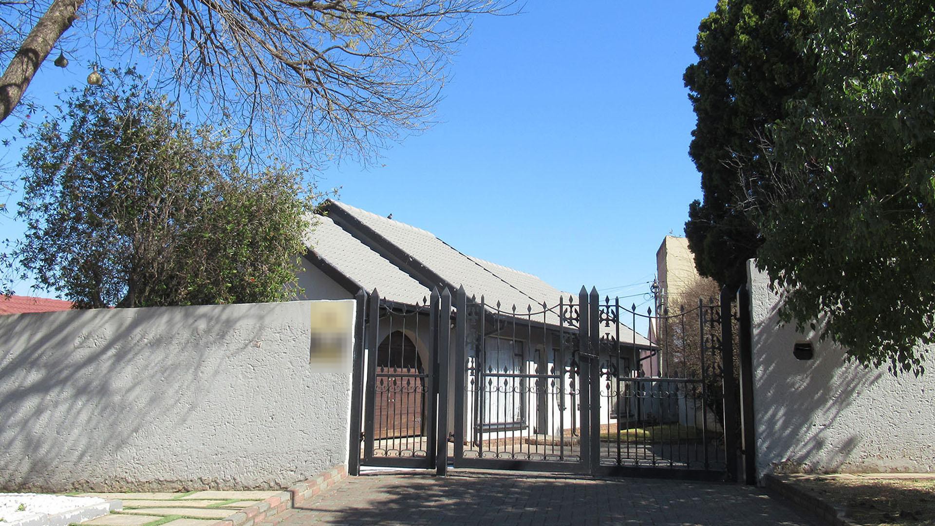 Front View of property in Diepkloof
