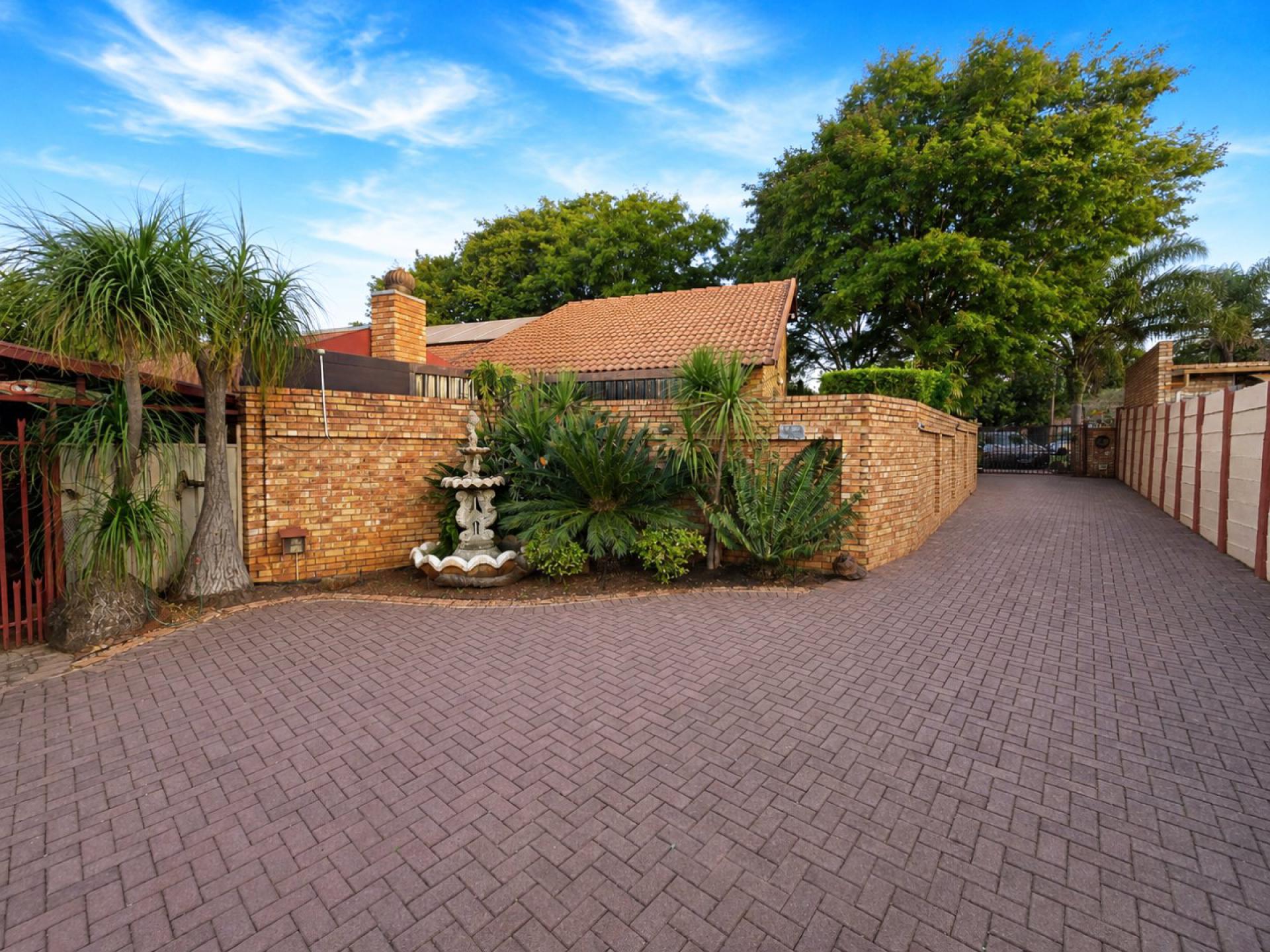  of property in Doornpoort