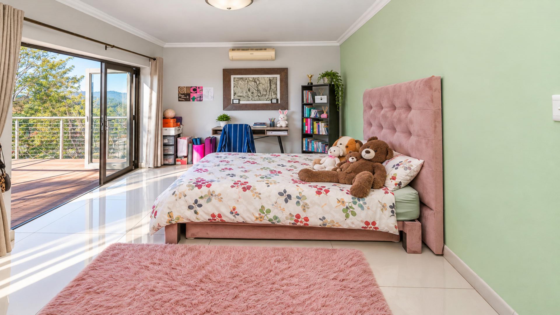 Bed Room 2 of property in Ifafi