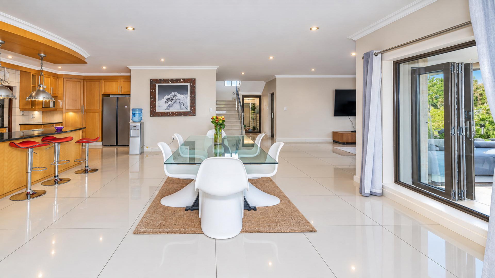 Dining Room of property in Ifafi