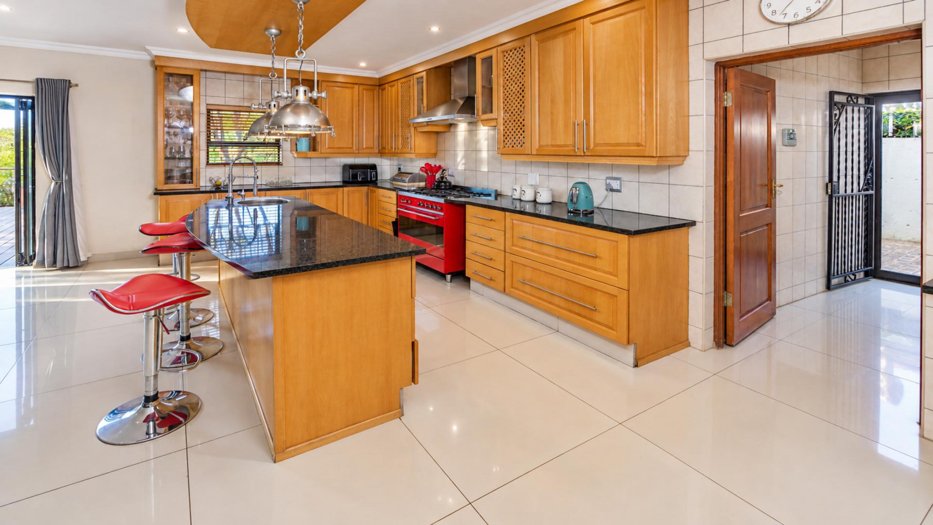 Kitchen of property in Ifafi
