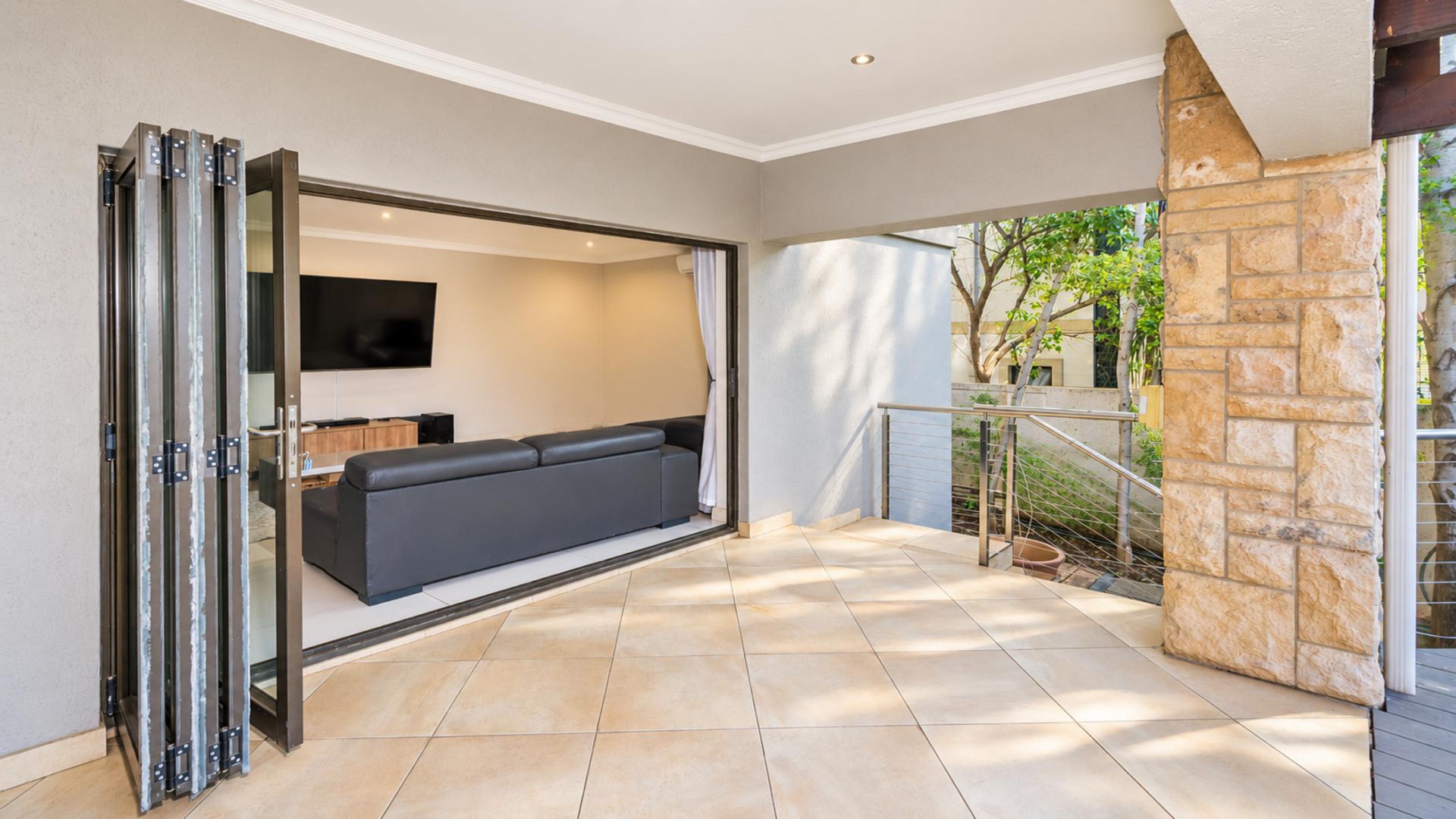 Patio of property in Ifafi