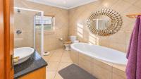 Bathroom 2 of property in Ifafi