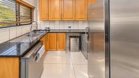 Kitchen of property in Ifafi