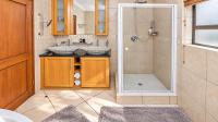 Bathroom 3+ of property in Ifafi