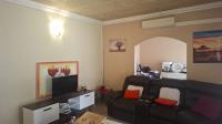 Lounges of property in Weltevreden Park