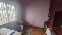Bed Room 2 of property in Weltevreden Park