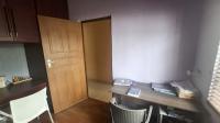 Bed Room 2 of property in Weltevreden Park