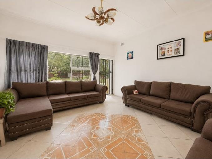 4 Bedroom House for Sale For Sale in Brackenhurst - MR720331