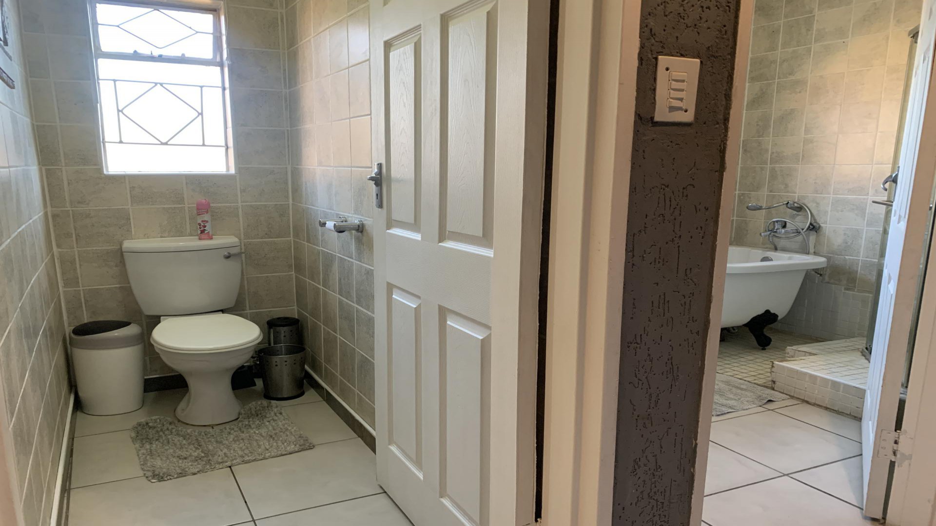 Bed Room 1 of property in Standerton