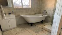 Bathroom 1 of property in Standerton