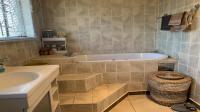 Bathroom 2 of property in Standerton