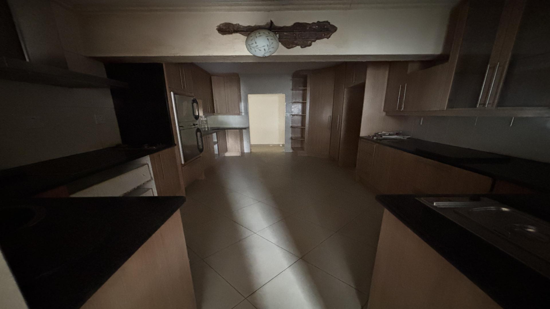 Kitchen - 20 square meters of property in Christoburg