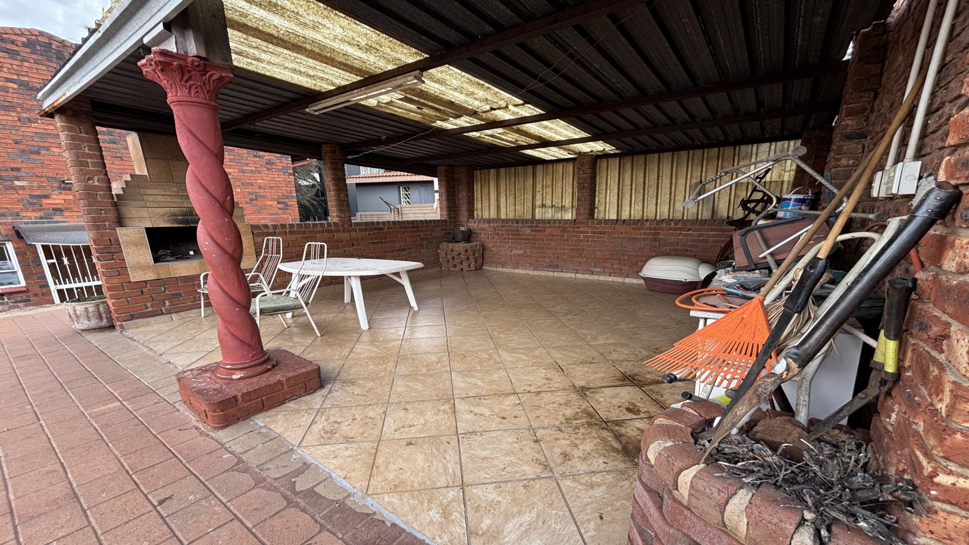 Patio of property in Christoburg
