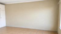 Bed Room 1 of property in Primrose
