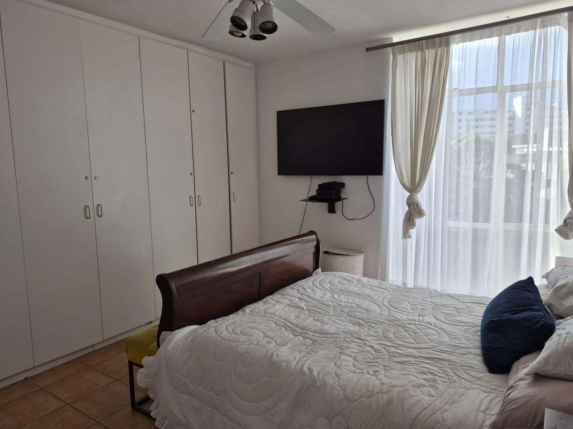  of property in Saint George's Park