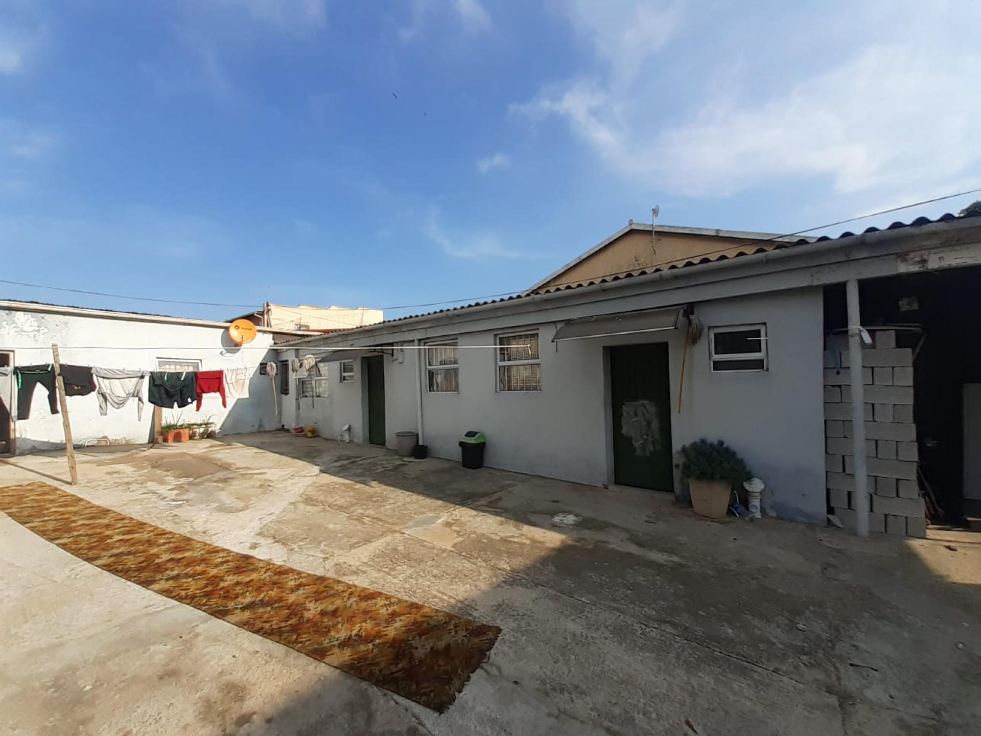  of property in Sydenham - PE