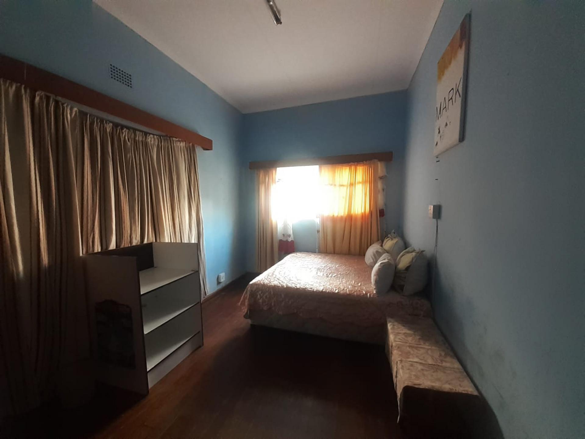  of property in Sydenham - PE