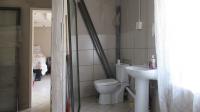 Main Bathroom - 13 square meters of property in Krugersdorp West