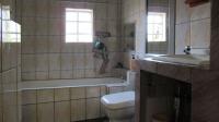 Bathroom 1 - 5 square meters of property in Krugersdorp West