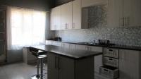 Kitchen - 21 square meters of property in Krugersdorp West