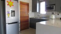 Kitchen - 9 square meters of property in Savanna City