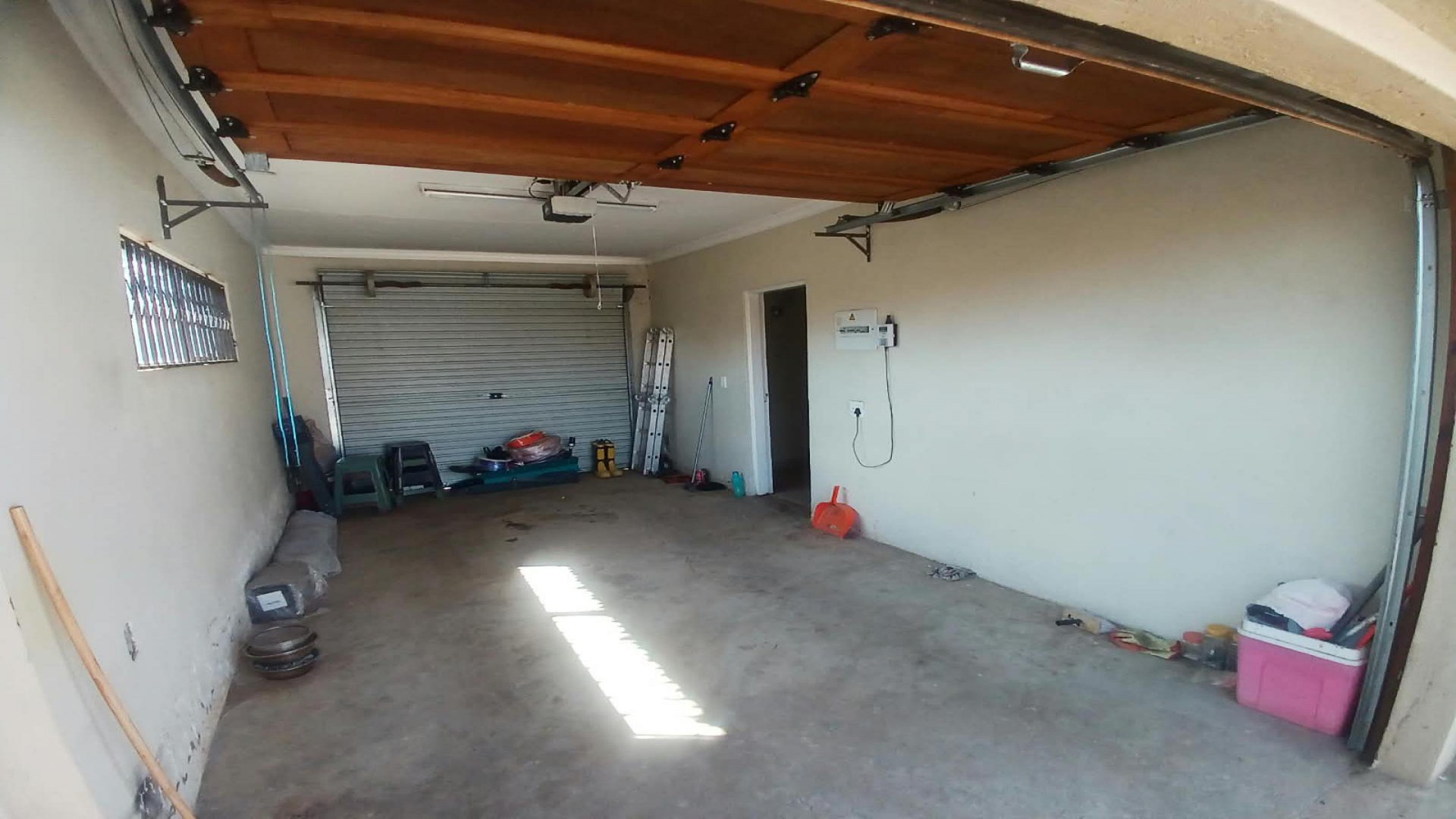 Garage of property in Sharon Park