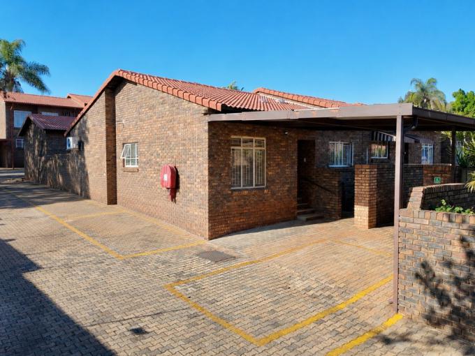 2 Bedroom Simplex for Sale For Sale in Safarituine - MR720472
