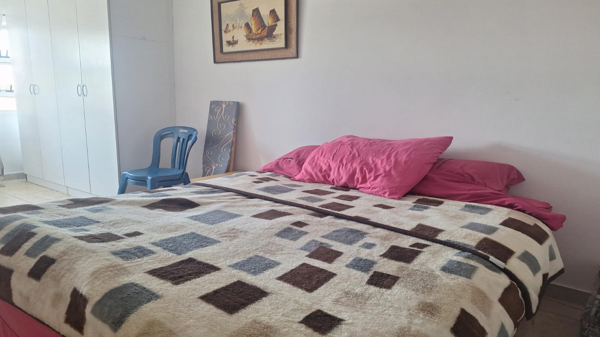 Bed Room 1 of property in Queensburgh