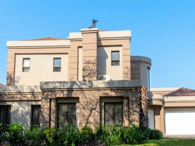 4 Bedroom House for Sale For Sale in Fourways - MR720527
