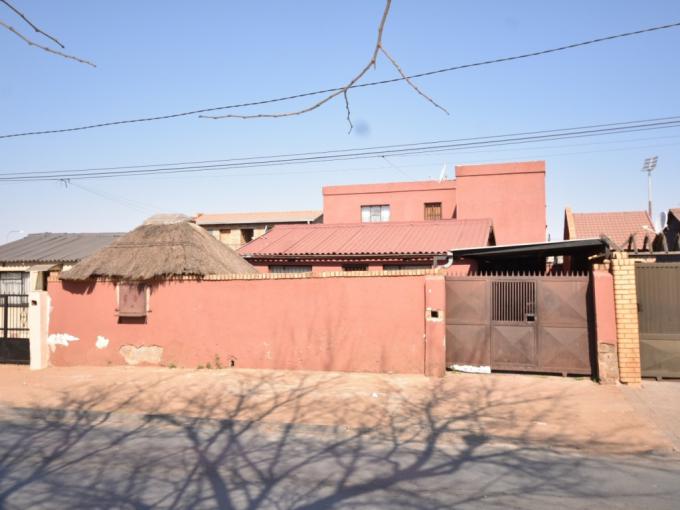 6 Bedroom House for Sale For Sale in Dobsonville - MR720545