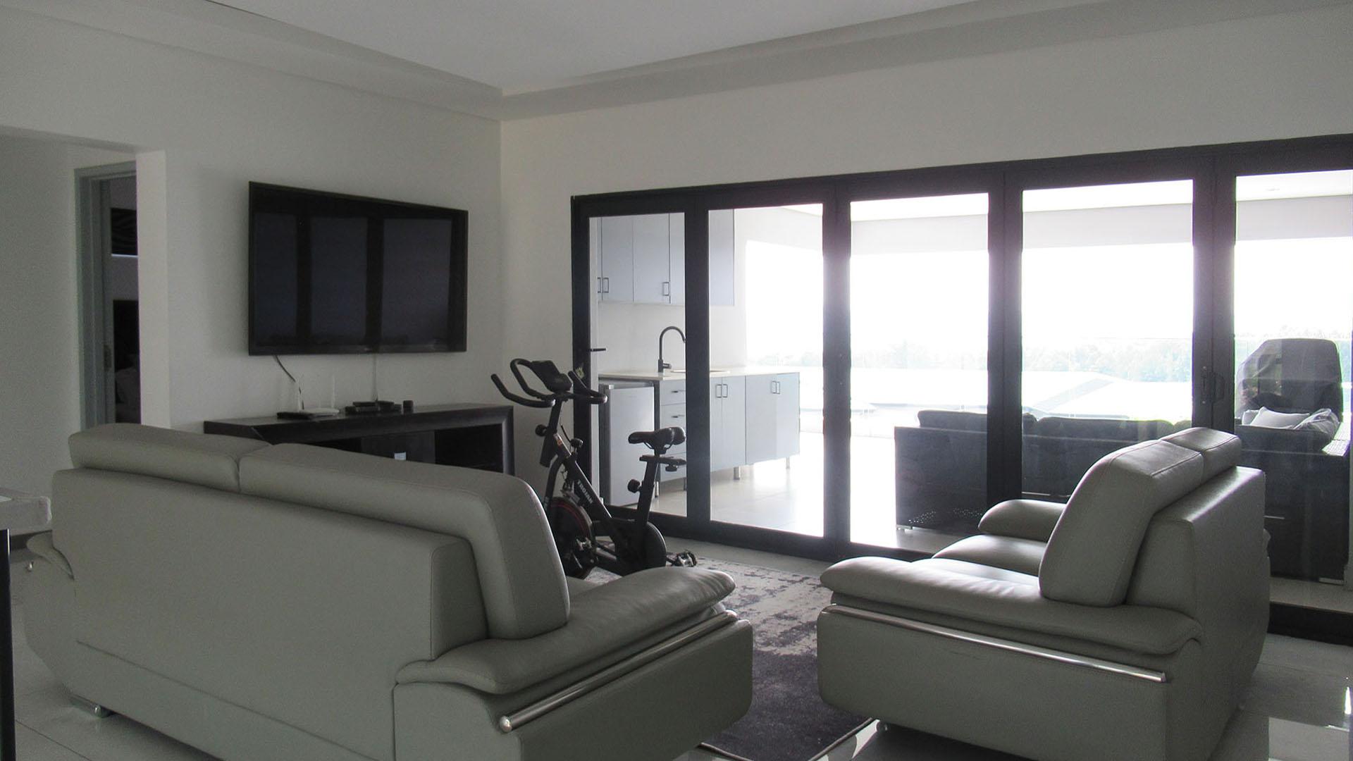 Lounges - 97 square meters of property in Eye of Africa