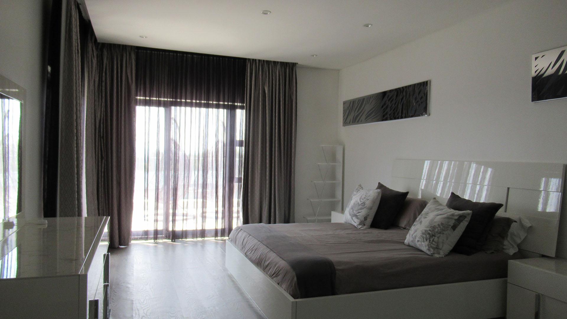 Main Bedroom - 33 square meters of property in Eye of Africa