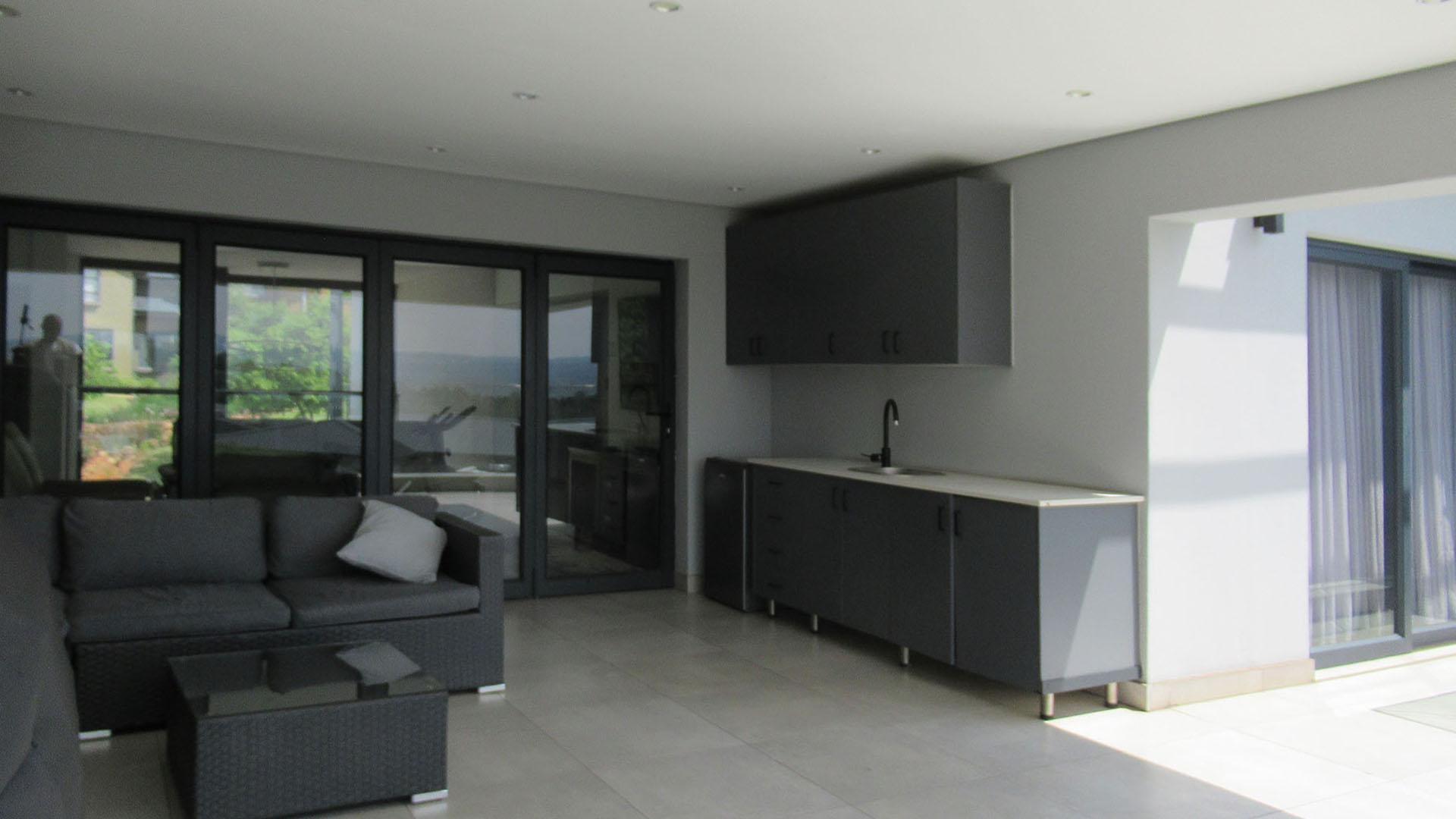 Balcony - 80 square meters of property in Eye of Africa