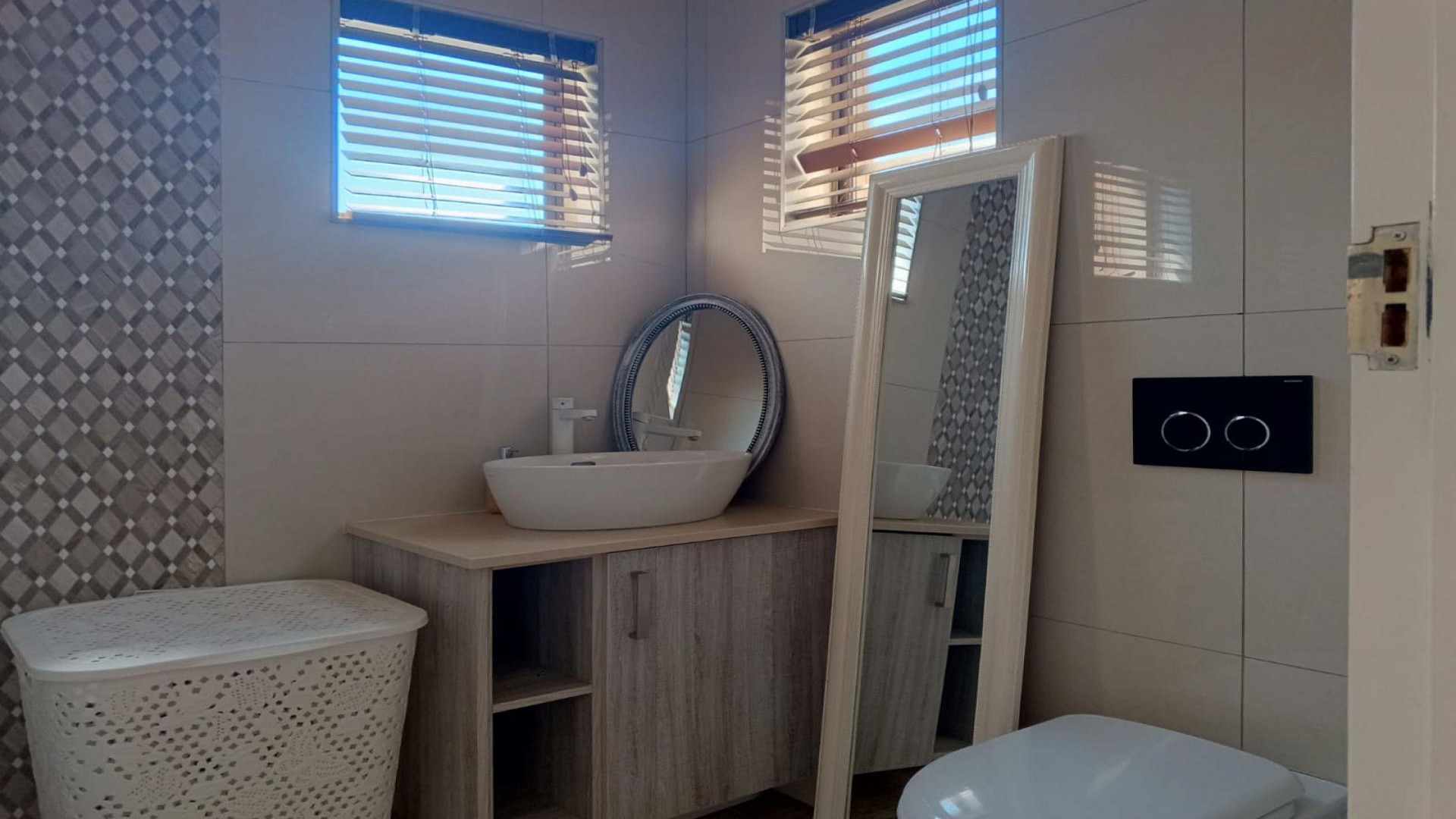 Bathroom 2 - 4 square meters of property in The Hills