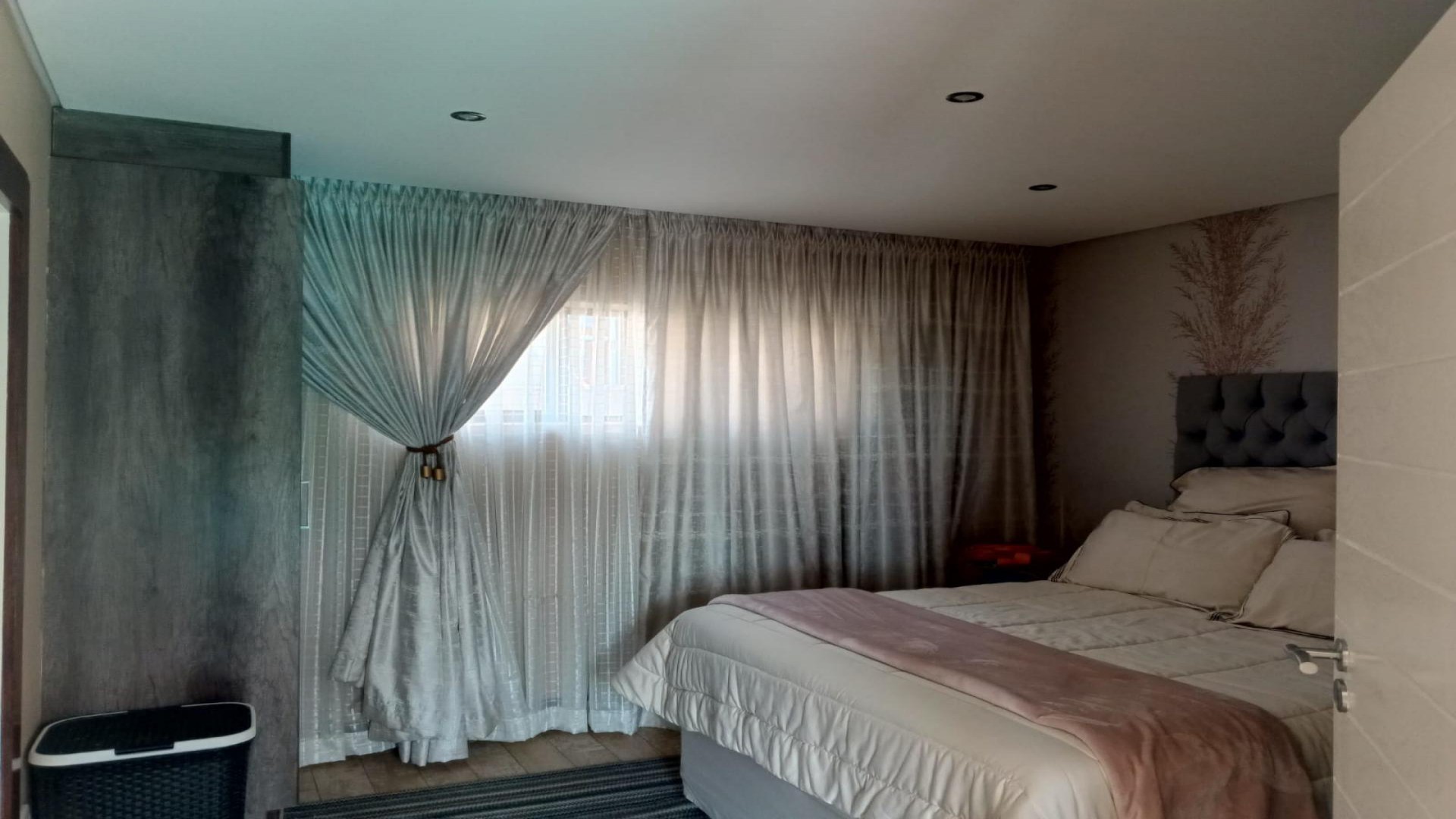 Bed Room 3 - 12 square meters of property in The Hills