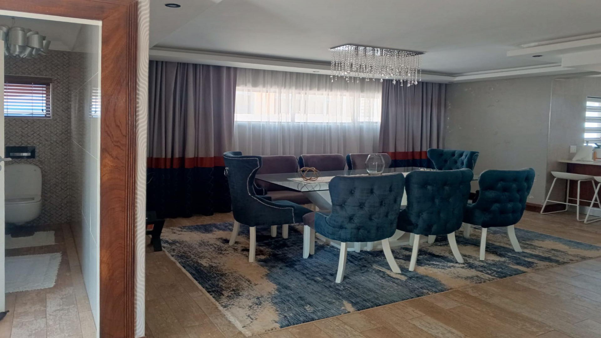 Dining Room - 22 square meters of property in The Hills