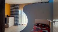 Bed Room 2 - 13 square meters of property in The Hills