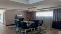 Dining Room - 22 square meters of property in The Hills
