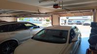 Garage - 53 square meters of property in The Hills