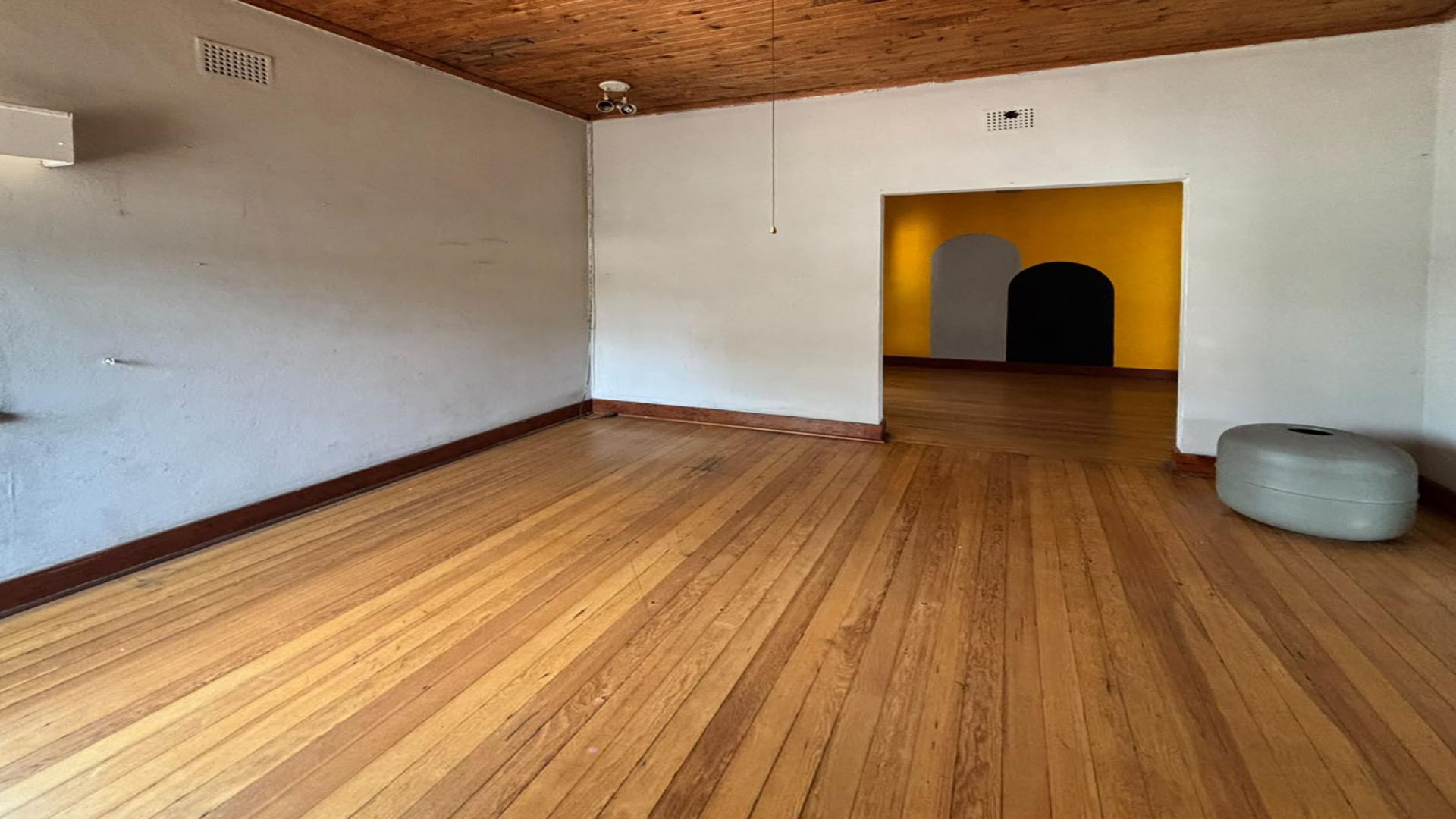Lounges - 25 square meters of property in Boksburg North