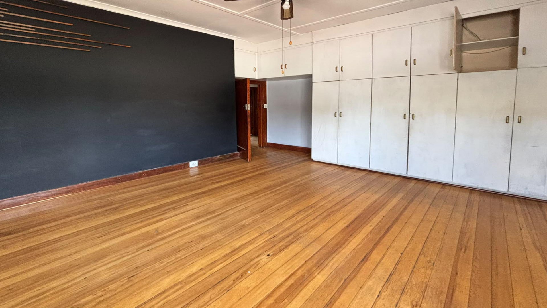 Main Bedroom - 16 square meters of property in Boksburg North