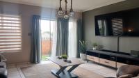 Lounges - 20 square meters of property in Birchleigh North