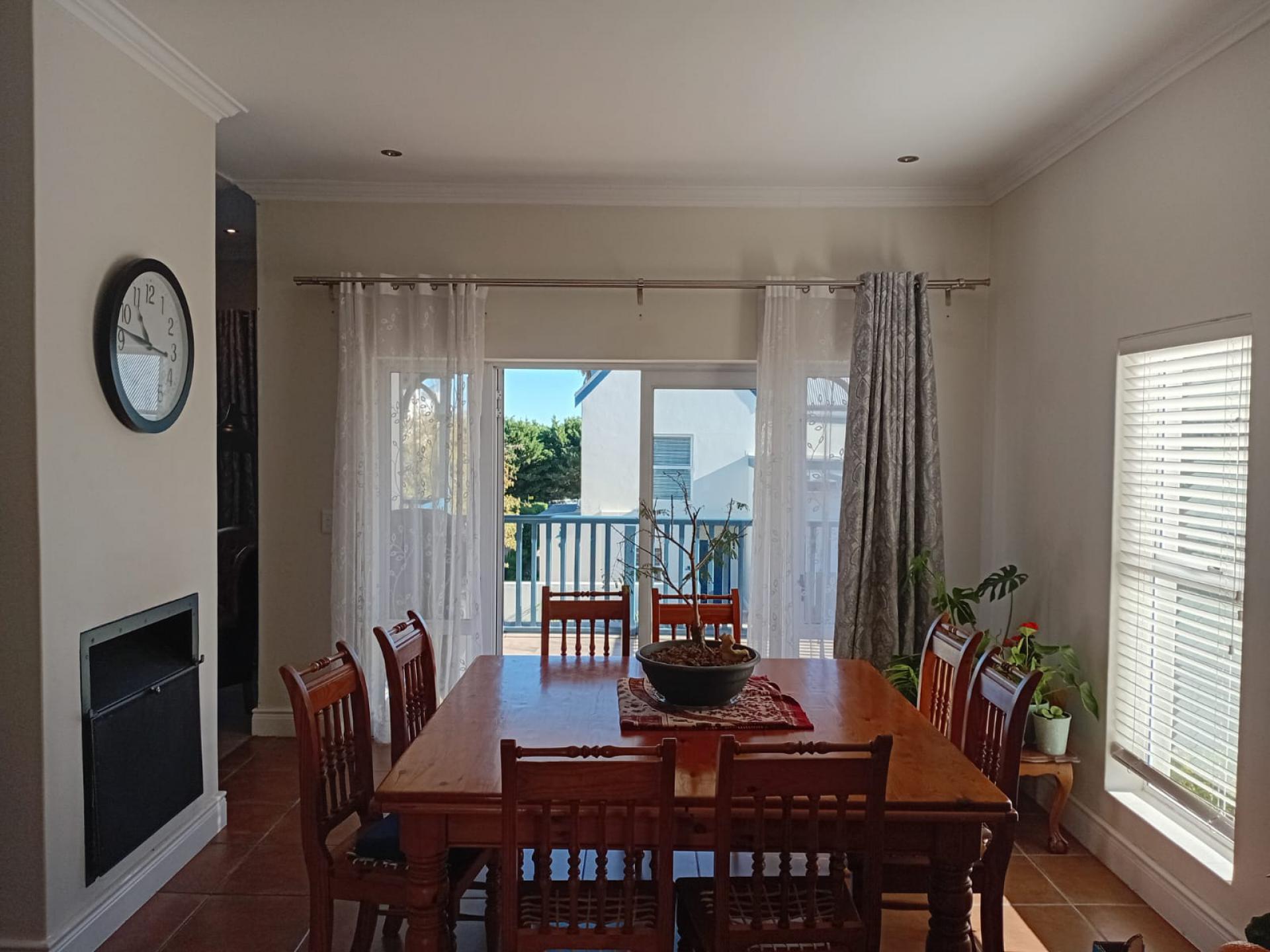  of property in Heldervue