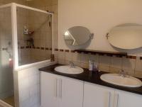  of property in Heldervue