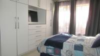 Bed Room 1 - 27 square meters of property in Randpark Ridge