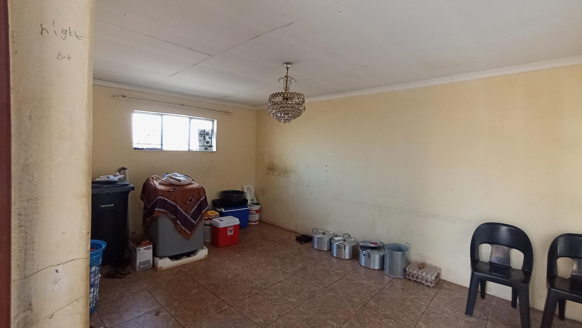 Laundry Room  - 22 square meters of property in Soshanguve