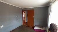 Bed Room 1 - 11 square meters of property in Soshanguve